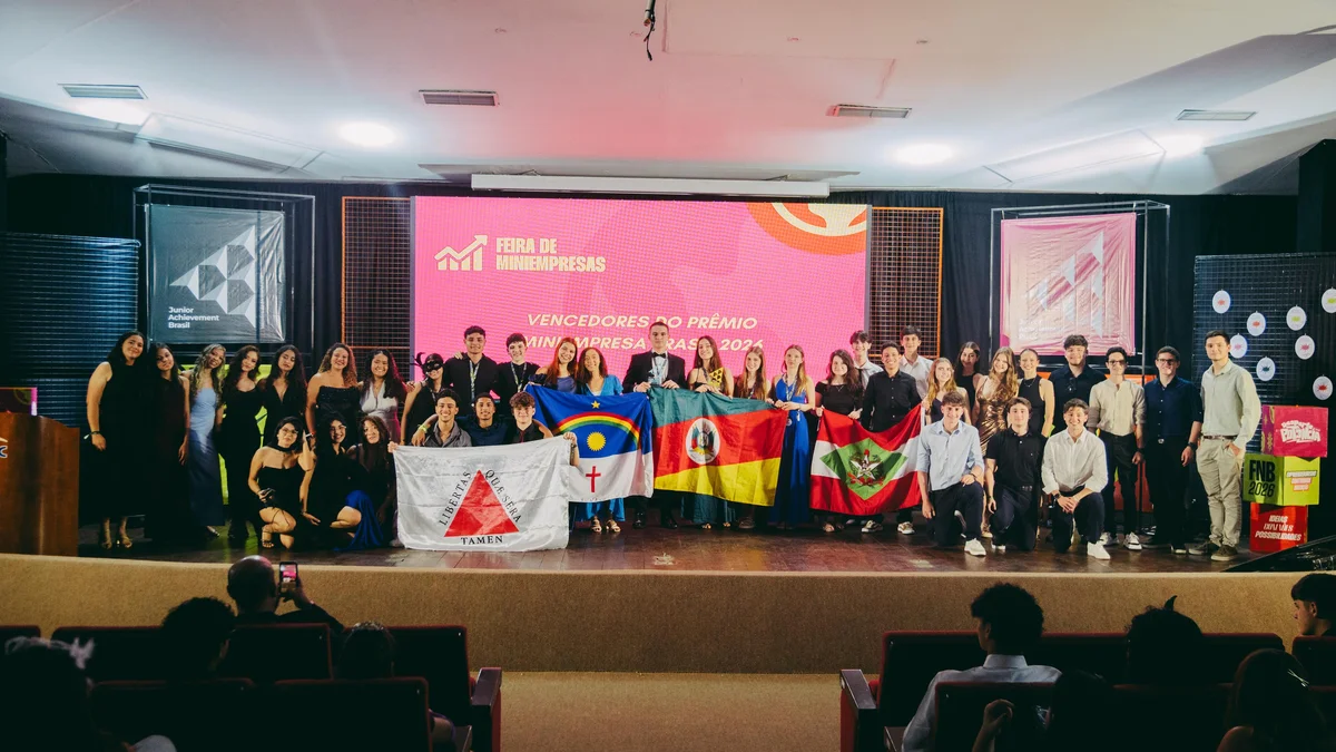 Estudantes do Colégio Tiradentes de Caxias do Sul vencem Prêmio Miniempresa Brasil 2026