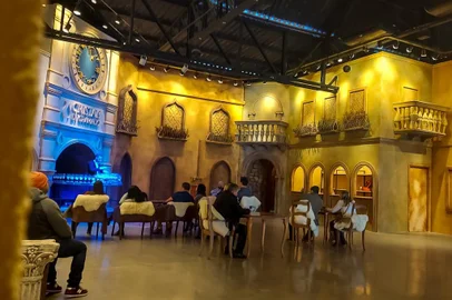 Cristais de Gramado<!-- NICAID(15147735) -->