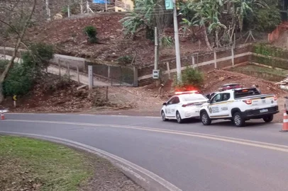 Homem é morto e outro preso após roubo em casa e confronto com a polícia, em Nova Petrópolis<!-- NICAID(15507167) -->