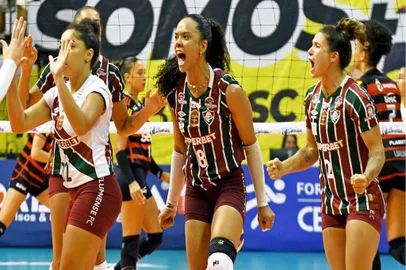 Amanda Campos, vôlei, Fluminense