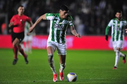 CAXIAS DO SUL, RS, BRASIL, 26/06/2024. Juventude x Flamengo, jogo válido pela 12ª rodada da série A do Campeonato Brasileiro e realizado no estádio Alfredo Jaconi. Na foto, atacante Lucas Barbosa (Porthus Junior/Agência RBS)<!-- NICAID(15799166) -->
