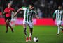 Meia-atacante do Juventude tem entorse no tornozelo e vira dúvida para enfrentar o Flamengo