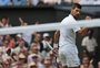 Djokovic completa 100 jogos em Wimbledon, perde set, mas avança às quartas de final 