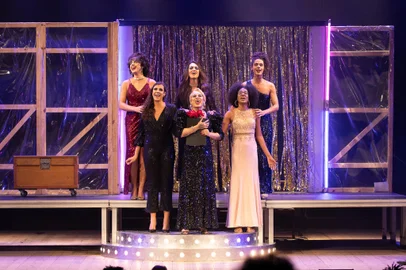 Foto de cena do espetáculo Brenda Lee e o Palácio das Princesas no Theatro São Pedro, dentro da programação da segunda etapa do 30o. Porto Alegre em Cena.<!-- NICAID(15714823) -->