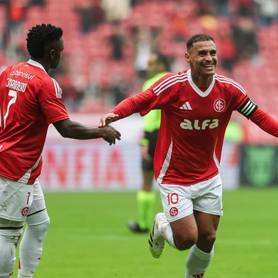 PORTO ALEGRE, RS, BRASIL, 20-07-2025: INTERNACIONAL x CEARÁ. Colorado recebe no Beira-Rio o Ceará, pela 15ª rodada do Campeonato Brasileiro. Gol de Alan Patrick, que dá vantagem ao Internacional, por 1x0.  Fotos: Duda Fortes/Agencia RBS<!-- NICAID(16084105) -->