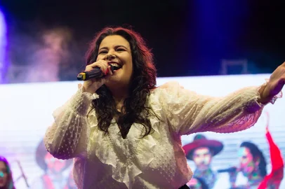 Cantora nativista Tatiéli Bueno será uma das atrações do show Grande Encontro, que terá sua primeira edição em Caxias do Sul, neste sábado. <!-- NICAID(16063595) -->