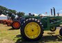 Com otimismo nos negócios, Agrishow é palco de máquinas antigas e de última geração