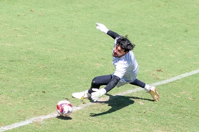 keiller durante treino do inter <!-- NICAID(16201012) -->
