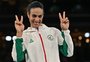 "Locomotiva" Imane Khelif faz boxe virar febre entre mulheres na Argélia