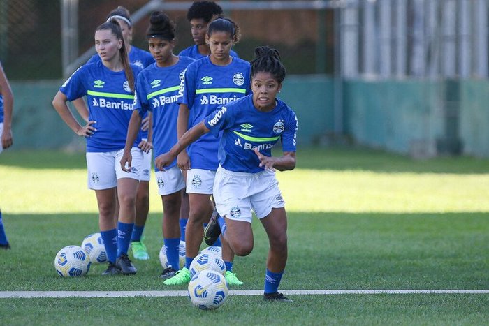 Grêmio anuncia venda de ingressos para partida da Supercopa Feminina