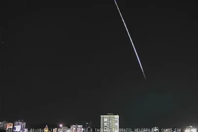 Meteoro é registrado sobre a Lagoa dos Patos na noite desta quarta-feira<!-- NICAID(15698962) -->