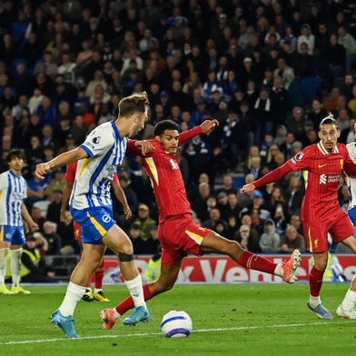 Hinshelwood, futebol, Brighton