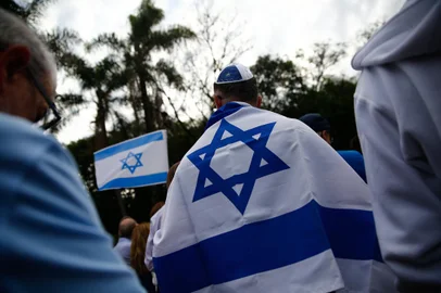Porto Alegre, RS, Brasil, 15/10/2023 - Sociedade israelita promove ato a favor de Israel no bairro Moinhos de Vento. - Foto: Jonathan Heckler/Agência RBS<!-- NICAID(15569347) -->
