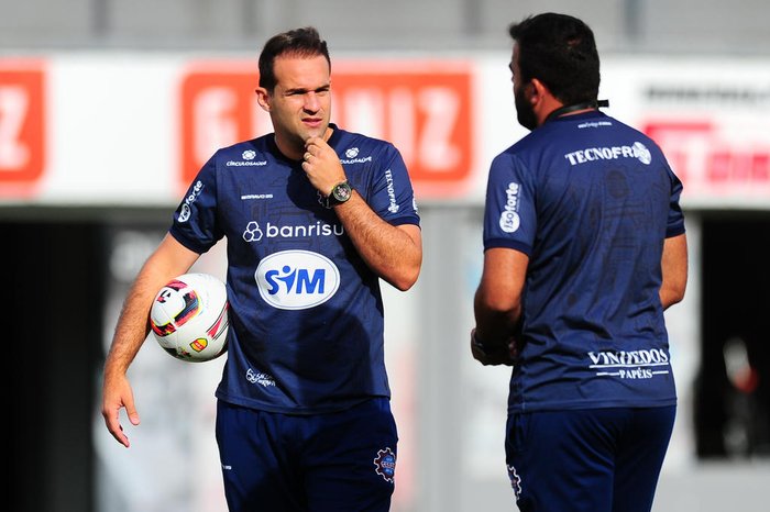 Pode ter uma surpresa, diz técnico do Caxias sobre time que enfrenta o Grêmio