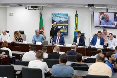 Fernando Gomes / ALRS / Divulgação PORTO ALEGRE - RS - BRASIL. 05/01/2026. Plenarinho, 3º andar - CPI dos Contratos de Concessão de Rodovias Estaduais, reunião híbrida. Foto: Fernando Gomes/ALRS. <!-- NICAID(16198486) -->