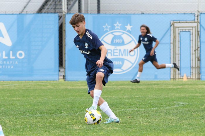 Renato Gaúcho vai observar promessa mais jovem do que Endrick no Grêmio