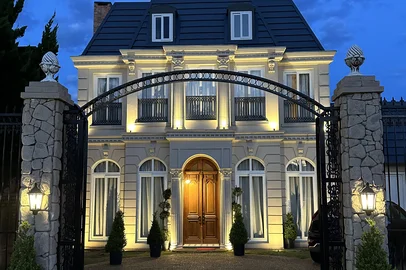 Casal constrói casa francesa no RS<!-- NICAID(16264778) -->