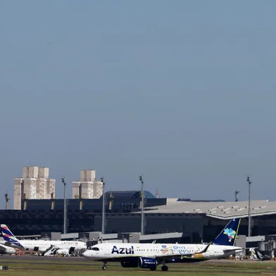 PORTO ALEGRE, RS, BRASIL - 21/10/2024 - Movimentação no aeroporto Salgado Filho, que reabriu nesta segunda-feira (21), após cinco meses fechado, por conta das enchentes que atingiram a Capital. FOTO: JEFFERSON BOTEGA, AGÊNCIA RBSIndexador: jeff botega<!-- NICAID(15895221) -->