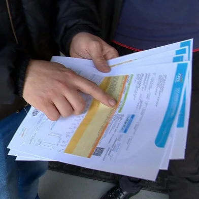 Consumidores contestam aumento de mais de 300% nas contas de luz em Passo Fundo <!-- NICAID(16340317) -->