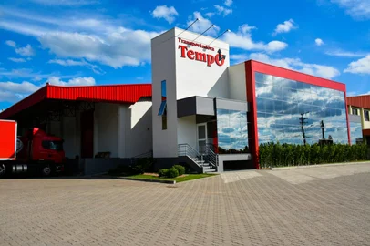 Tempo Transportes, em Farroupilha <!-- NICAID(16303556) -->