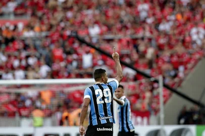 PORTO ALEGRE, RS, BRASIL,15/02/2020- Gre-Nal 423, válido pela semifinal do primeiro turno do Gauchão. (FOTOGRAFO: ANDRÉ ÁVILA / AGENCIA RBS)<!-- NICAID(14420610) -->