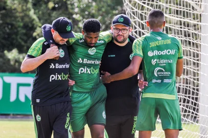 CAXIAS DO SUL, RS, BRASIL, 11/01/2023. Útimo treino jogo do Juventude antes do Gaúchão 2023. (Neimar De Cesero/Agência RBS).<!-- NICAID(15319028) -->
