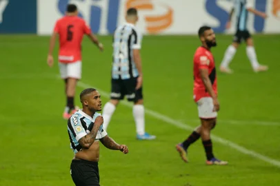 PORTO ALEGRE, RS, BRASIL,  04/07/2021- Grêmio x Atlético-GO pelo campeonato brasileiro na Arena. FOTO: Marco Favero / Agência RBS<!-- NICAID(14825609) -->