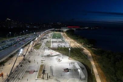 PORTO ALEGRE, RS, BRASIL - 2022.10.17 - Fotos para matéria de aniversário da entrega da Orla. (Foto: ANDRÉ ÁVILA/ Agência RBS)<!-- NICAID(15239112) -->