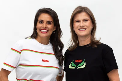ana luiza ferrão cardoso e aline eggers bagatini <!-- NICAID(14943071) -->