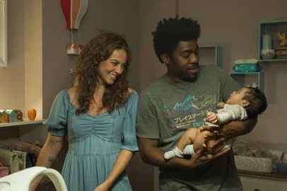 Lázaro Ramos e Paolla Oliveira estrelam o filme Papai É Pop, baseado no lilvro de Marcos Piangers.<!-- NICAID(15170342) -->