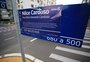 Placas de ruas vizinhas ao Dopinho são "rebatizadas" por adesivos com nomes de militantes e ex-guerrilheiros em Porto Alegre