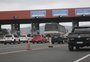 É verdade que os pedágios devem liberar motoristas sem pagamento em caso de filas?