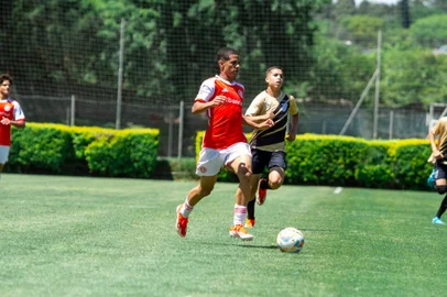 Atacante Paulinho, do sub-15 colorado