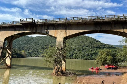 Ponte no Rio da Prata entre Vila Flores e Antônio Prado<!-- NICAID(15781220) -->