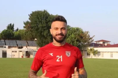 Juventude tenta a contratação do meia-atacante Fernando Boldrin que está desde 2014 na Turquia.<!-- NICAID(15304906) -->