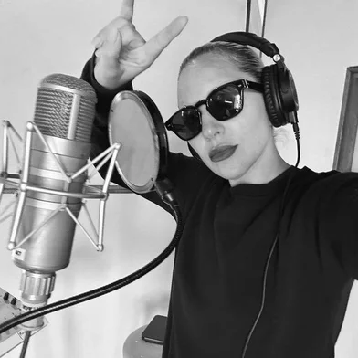 Lady Gaga anuncia o lançamento de novas músicas <!-- NICAID(15818445) -->