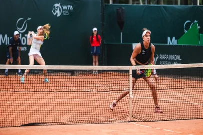 Ingrid Martins e Despina Papamichail , tênis