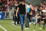 Coudet avalia derrota do Inter para o Athletico-PR: "Difícil jogar nesse campo"