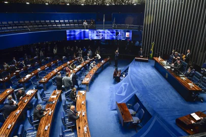PlenÃ¡rio do Senado Federal durante sessÃ£o deliberativa ordinÃ¡ria semipresencial.Na ordem do dia, a PEC 2/2017, que impede a extinÃ§Ã£o dos tribunais de contas estaduais (TCEs) e dos municÃ­pios, alÃ©m dos municipais (TCMs). Mesa: senador Lucas Barreto (PSD-AP);senador Alexandre Silveira (PSD-MG);presidente do Senado Federal, senador Rodrigo Pacheco (PSD-MG);secretÃ¡rio-geral da Mesa, Gustavo A. SabÃ³ia Vieira. Foto: Jonas Pereira/AgÃªncia Senado<!-- NICAID(15288168) -->