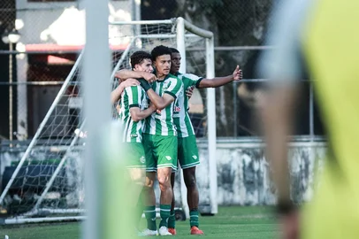 Flamengo x Juventude pelo Brasileirão Sub-20.<!-- NICAID(16042682) -->