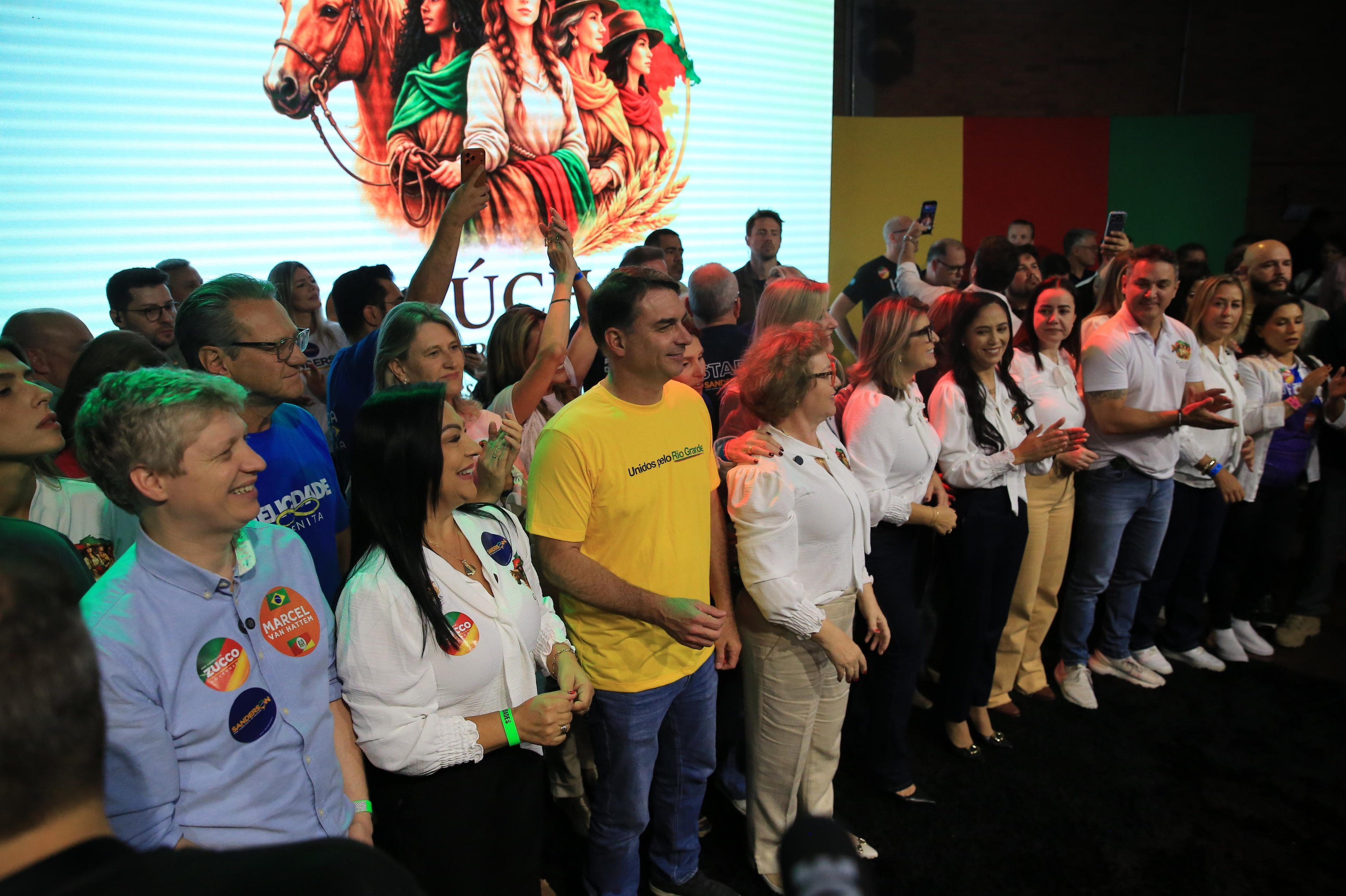 Em evento com Fl&aacute;vio Bolsonaro, PL lan&ccedil;a pr&eacute;-candidatura de Luciano Zucco ao governo do RS