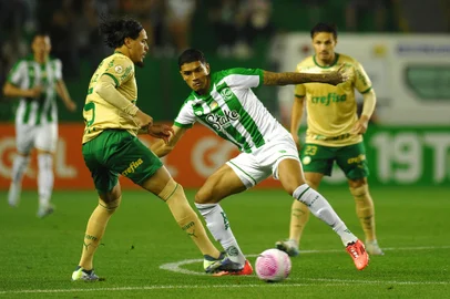 CAXIAS DO SUL, RS, BRASIL, 20/10/2024. Juventude x Palmeiras, jogo válido pela 30ª rodada da séria A do Campeonato Brasileiro 2024 e realizado no estádio Alfredo Jaconi. (Porthus Junior/Agência RBS)<!-- NICAID(15894907) -->