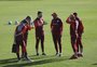 FOTO: Roger Machado comanda primeiro treino no Inter