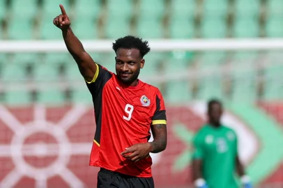 Faisal Bangal, futebol, Moçambique