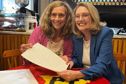 Deputada federal Maria do Rosário recebe apoio da deputada estadual Sofia Cavedon para concorrer à prefeitura de Porto Alegre em 2024. Sofia também postulava a candidatura, mas desistiu.<!-- NICAID(15607156) -->