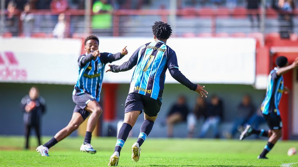 Quem é Lucas Barros, protagonista do Grêmio no título do Gauchão sub-17