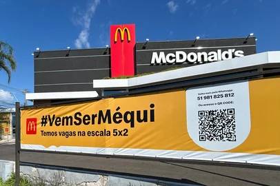 McDonald's oferecendo escala 5x2. Foto da unidade da Avenida Silva Só.<!-- NICAID(15997149) -->