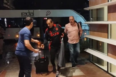 Inter desembarca em Salvador<!-- NICAID(16150984) -->