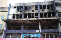 Prédio incendiado da pousada Garoa a espera de outras perícias. FOTO: RONALDO BERNARDI, AGÊNCIA RBS<!-- NICAID(15747797) -->