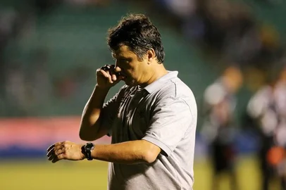 Jogo entre Figueirense x América RN no estádio Orlando Scarpelli válido pelo Brasileirão 2013 Série BTécnico do Figueirense Adilson Batista